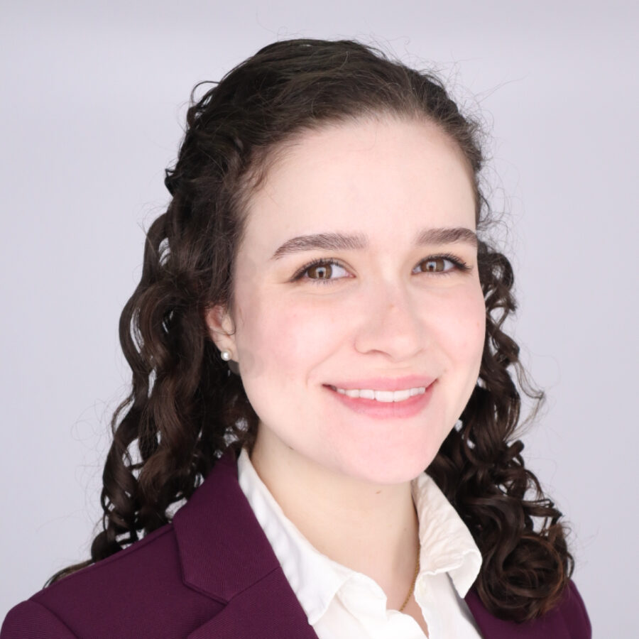 Caroline-Headshot-2024-e1738789402364